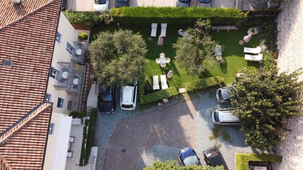 Hotel Villa Cansignorio Лацизе Екстериор снимка