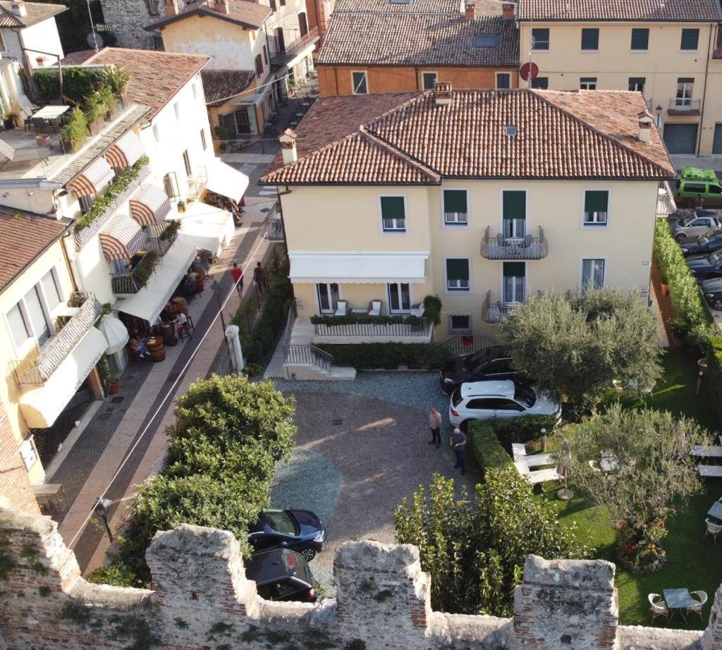 Hotel Villa Cansignorio Лацизе Екстериор снимка