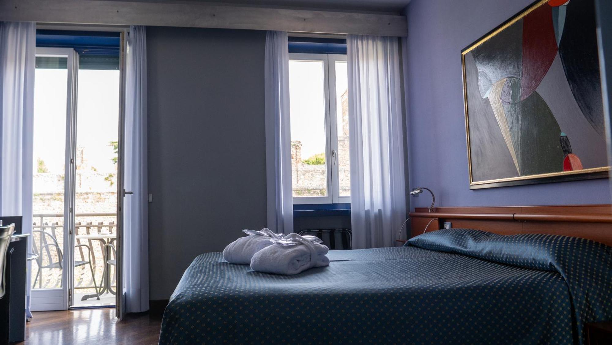 Hotel Villa Cansignorio Лацизе Екстериор снимка
